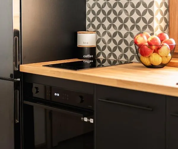 Apartament Cirrus 1 *