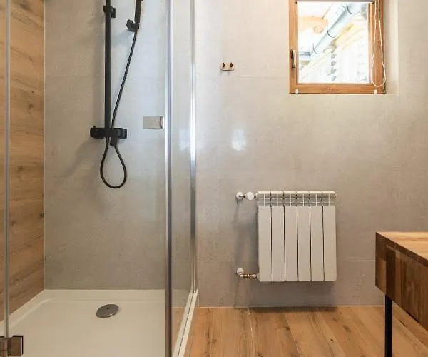 Apartament Cirrus 1 *